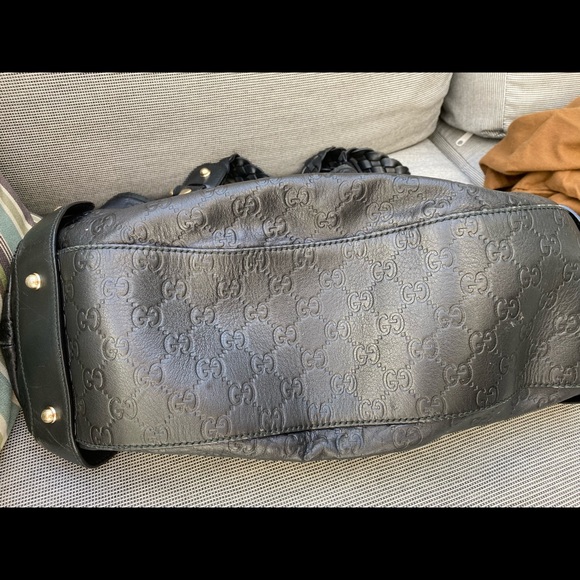 Beautiful Gucci handbag with braided handles - Picture 3 of 7